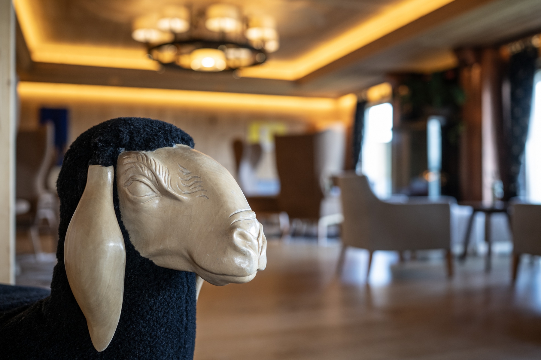  - Hotel Emmy